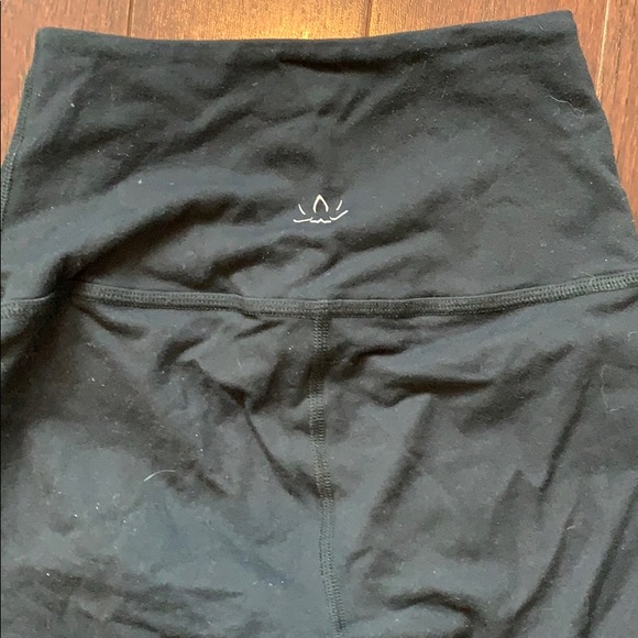 Beyond yoga Badland leggings xs - Picture 3 of 5